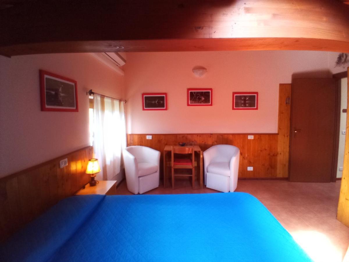 Guest House Il Nido Dello Svasso -Foresteria Lombarda- โซริโค ภายนอก รูปภาพ